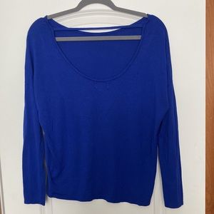 Old navy women’s blue long sleeve tee